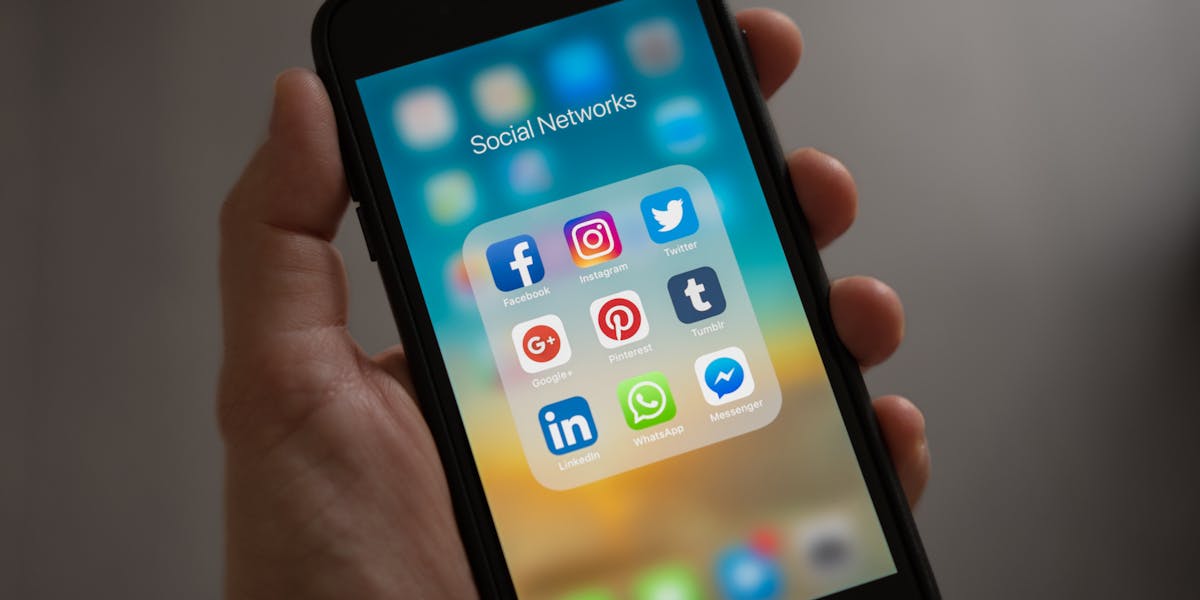 Best Social Media Scheduling Tools for eCommerce Stores in 2025
